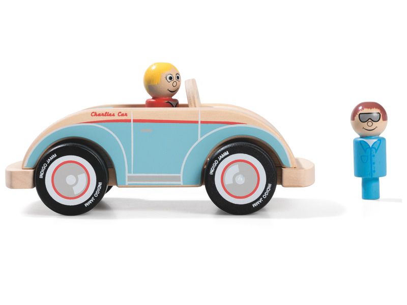 Volnočasový dřevěný automobil - měkký na dotek, přesto pevný