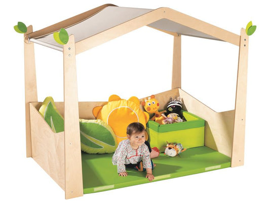 Dřevěný domek BabiUp s měkkou podložkou
