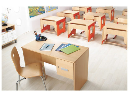Učitelský stůl